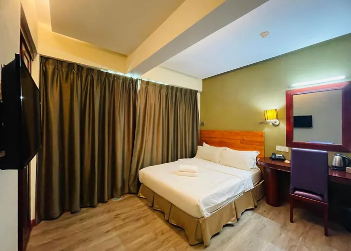 Celyn City Hotel