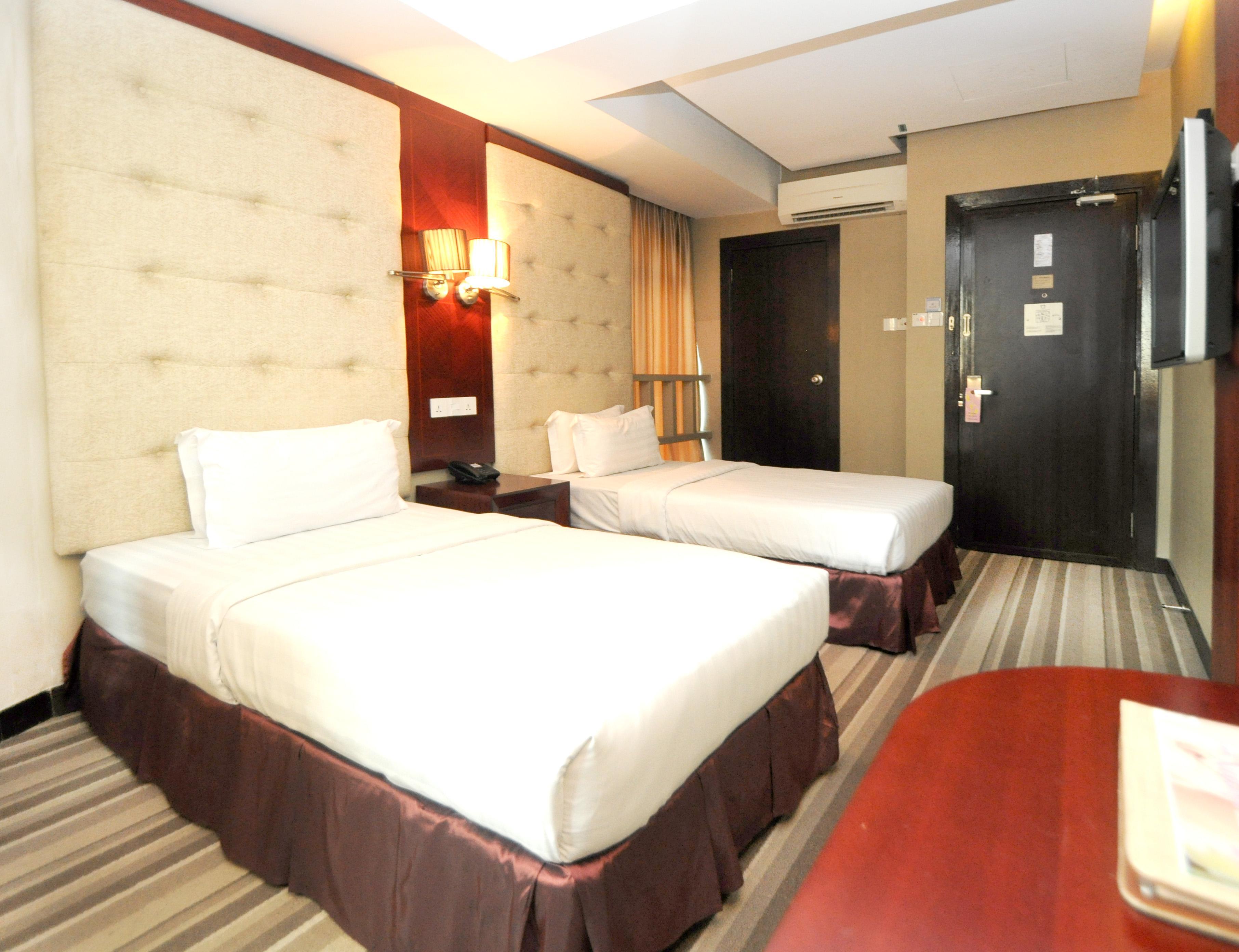 Celyn Hotel 3*